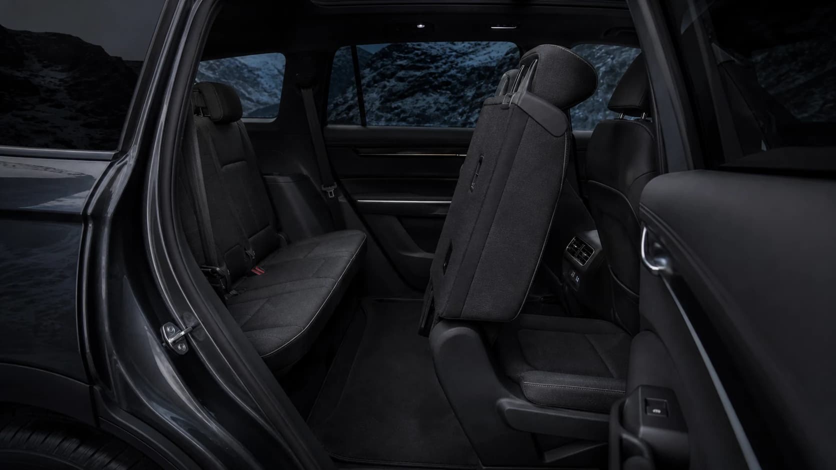 The Vantor third row with its own climate vents and full-size door aperture